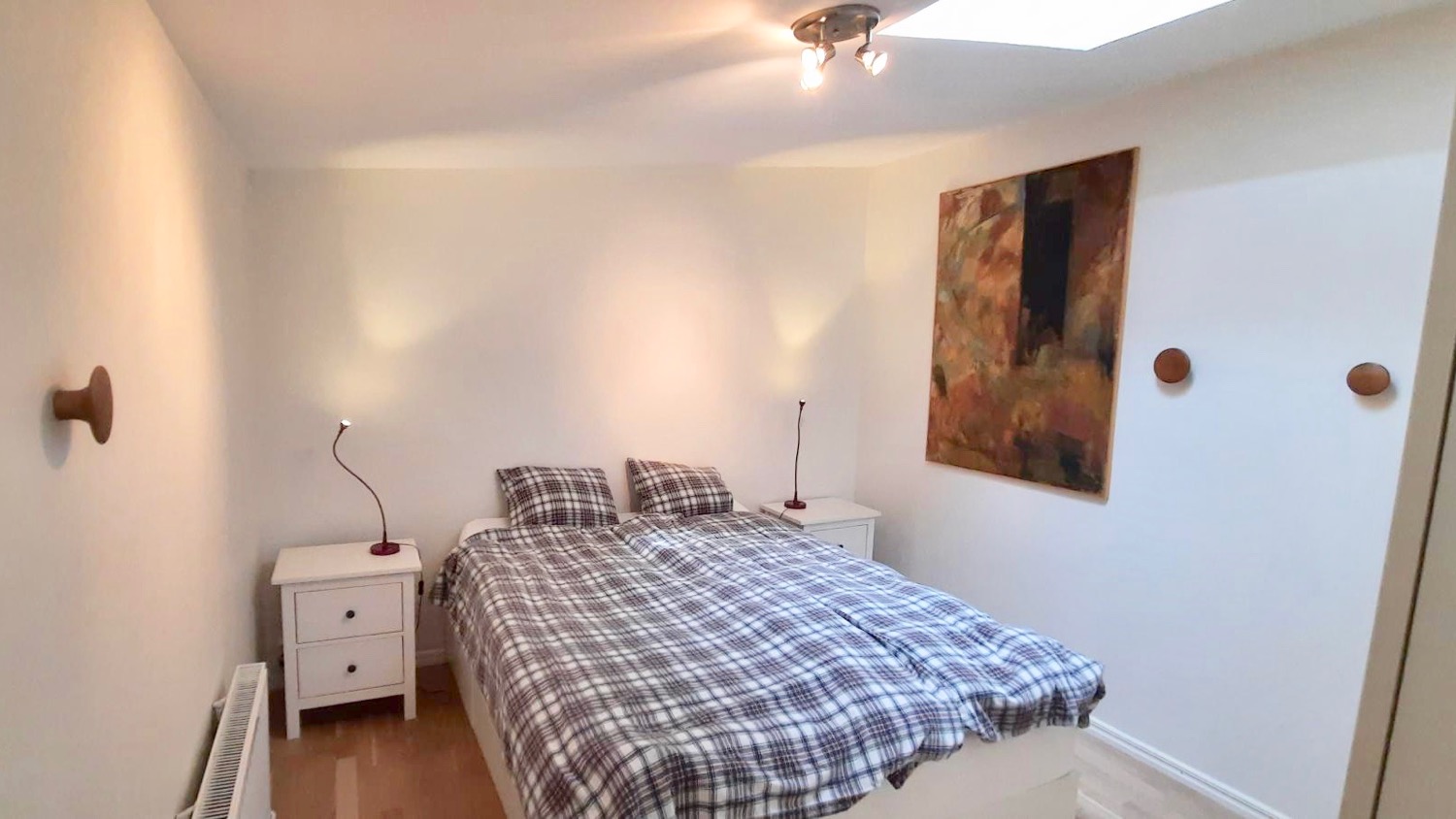 Boka 2022- Lägenhet vid Adelsgatan, i hjärtat av Visby innerstad