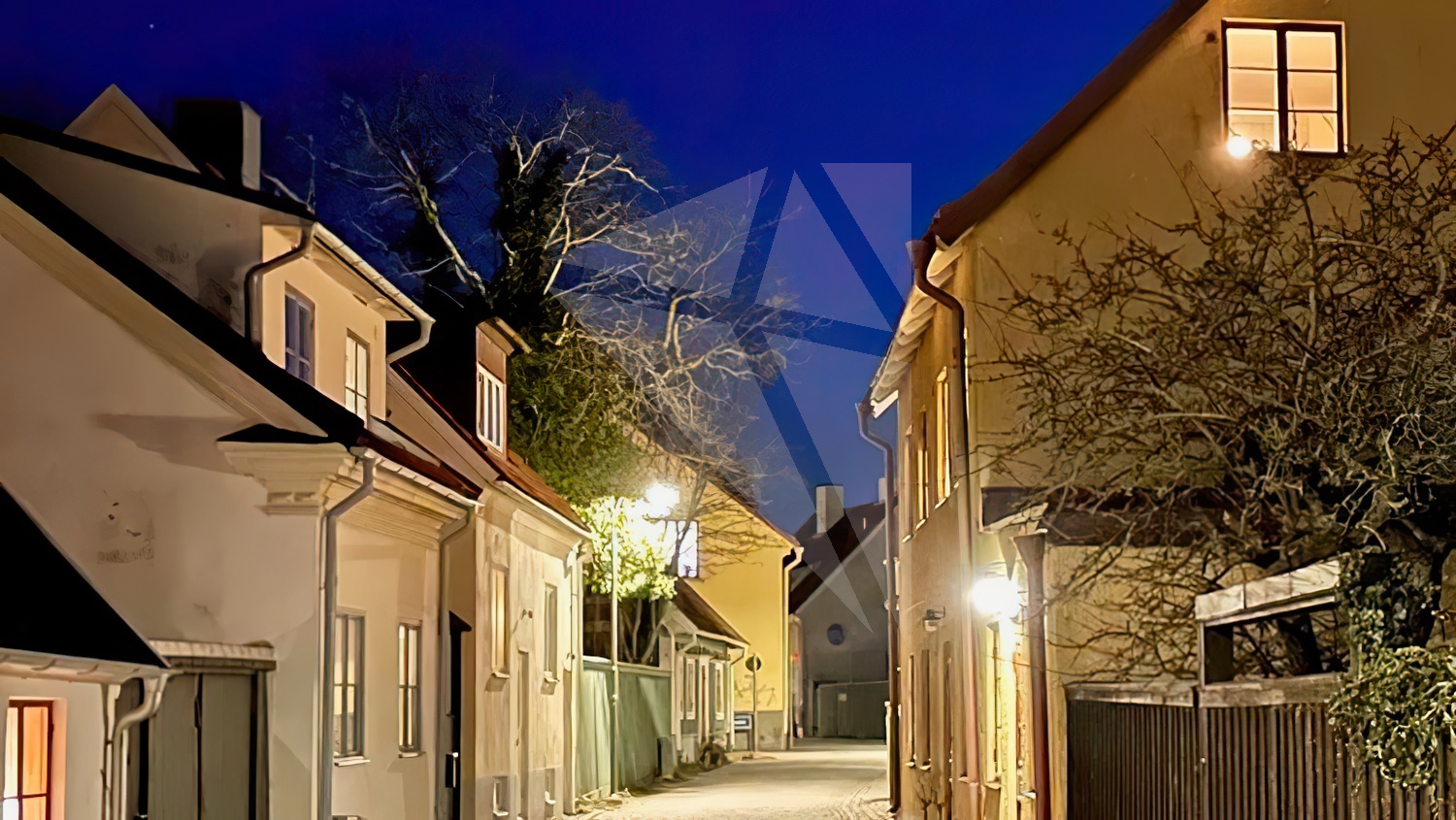 Boka 2024 - Fin 2:a vid Wallérs plats, mitt i Visby innerstad. Mingelmöjligheter.