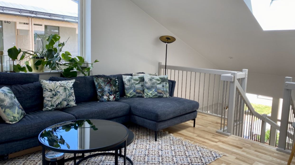 Boka 2023 - Radhus på 2 plan, med 3 sovrum på gångavstånd från ringmuren