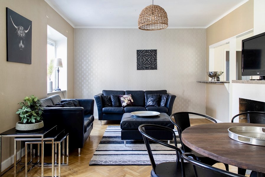 Boka 2026 - Paradvåning på Stora Torget - 150 m2 - 12 bäddar - bra för möten