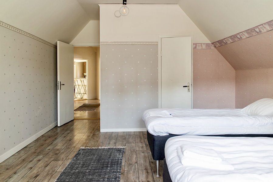 Boka 2026 - Paradvåning på Stora Torget - 150 m2 - 12 bäddar - bra för möten