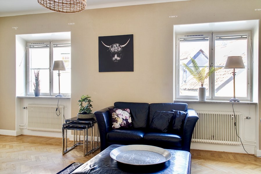 Boka 2026 - Paradvåning på Stora Torget - 150 m2 - 12 bäddar - bra för möten