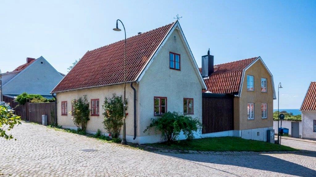 Boka 2024 - Stor villa med havsutsikt och historisk charm på Norra Murgatan