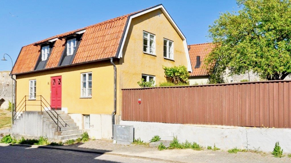 Boka 2024 - Stor villa med havsutsikt och historisk charm på Norra Murgatan