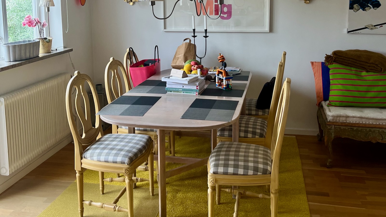 Exklusivt boende med trädgård för möten, på St Nikolaigatan