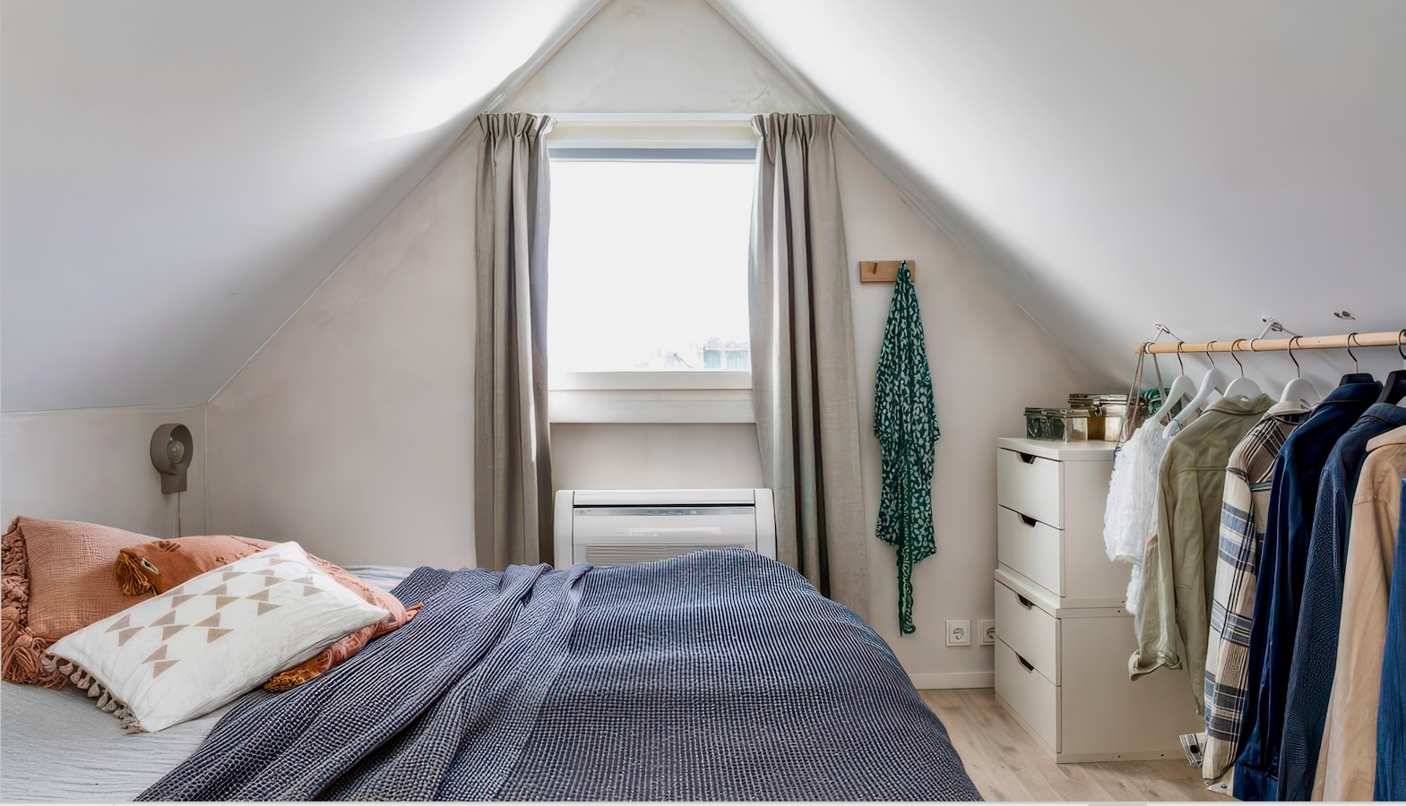 Townhouse på 3 plan på Södra Murgatan, mitt i hjärtat av Visby innerstad