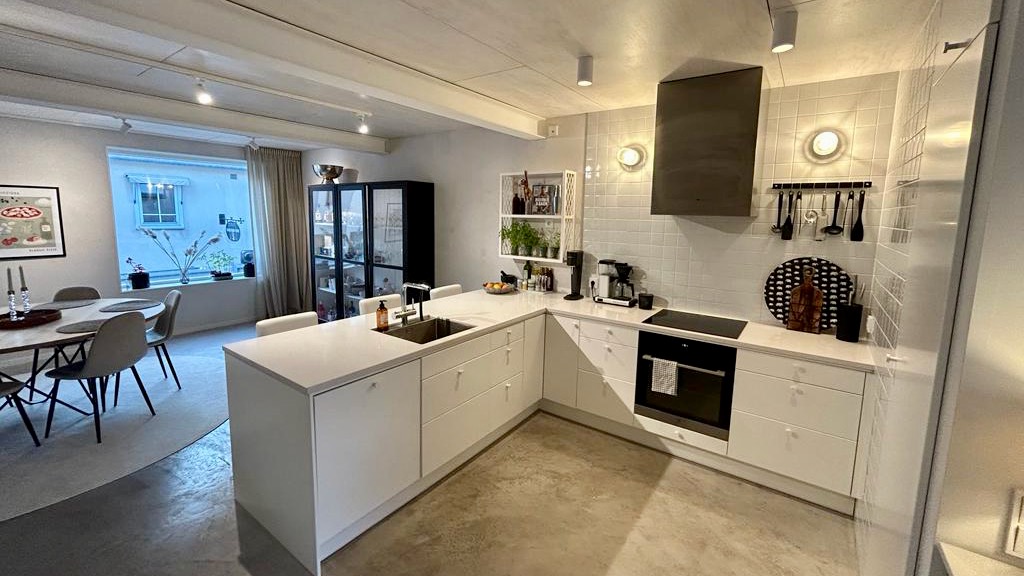 Townhouse på 3 plan på Södra Murgatan, mitt i hjärtat av Visby innerstad