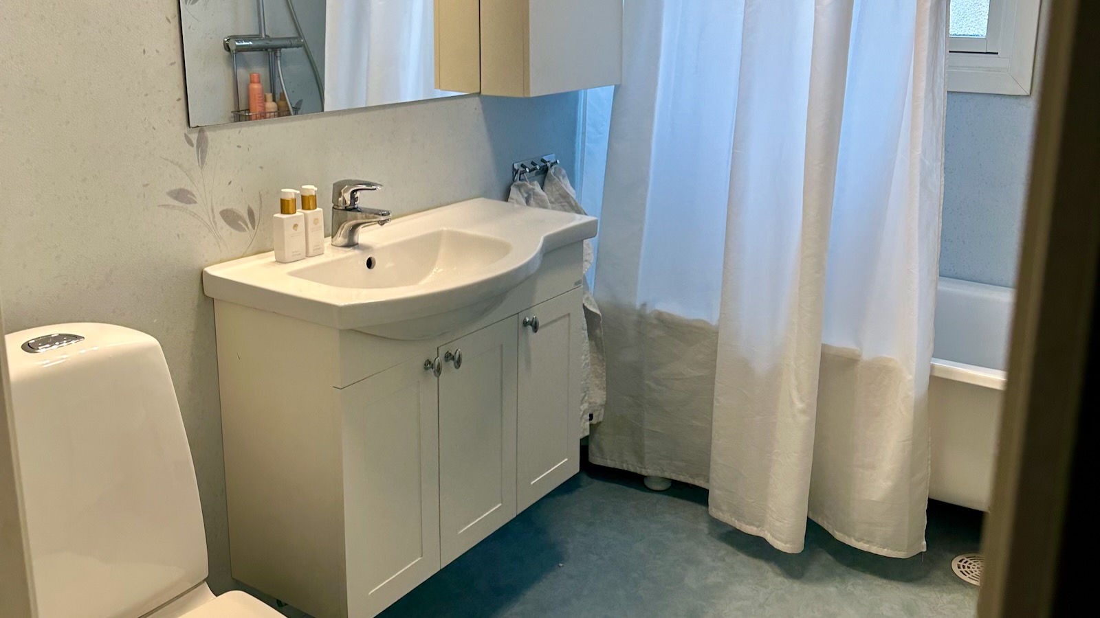 Boka 2026 - Villa med 4 sovrum på 195 m2, Gångavstånd till ringmuren