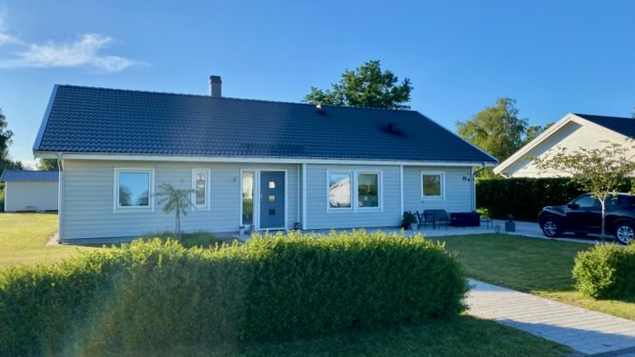Fin villa med 4 sovrum, 10 minuters bilresa från ringmuren