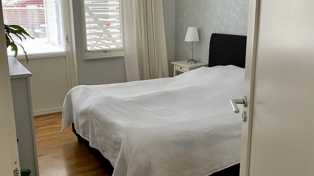 Fin villa med 4 sovrum, 10 minuters bilresa från ringmuren