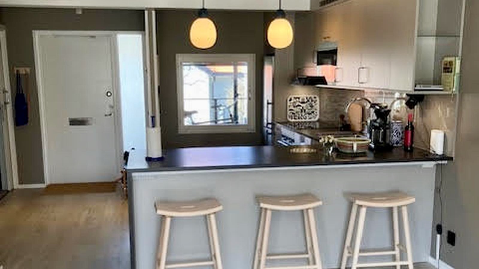 Lägenhet med egen uteplats, intill Skansport, nära Almedalen