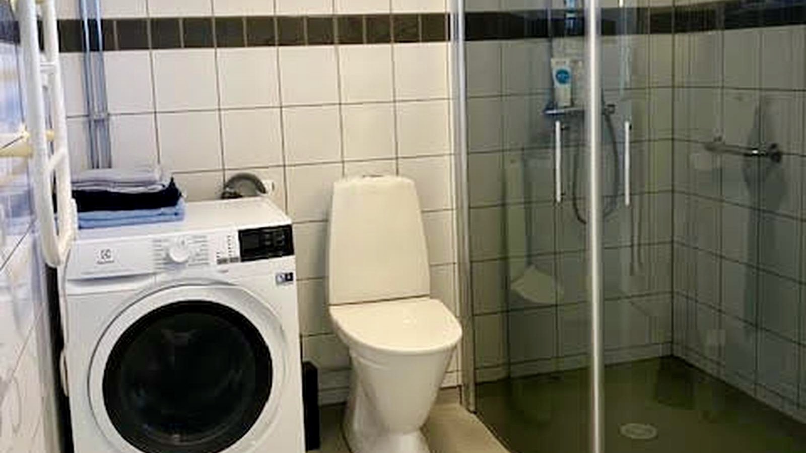 Lägenhet med egen uteplats, intill Skansport, nära Almedalen