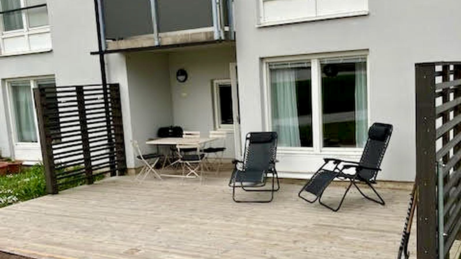 Lägenhet med egen uteplats, intill Skansport, nära Almedalen