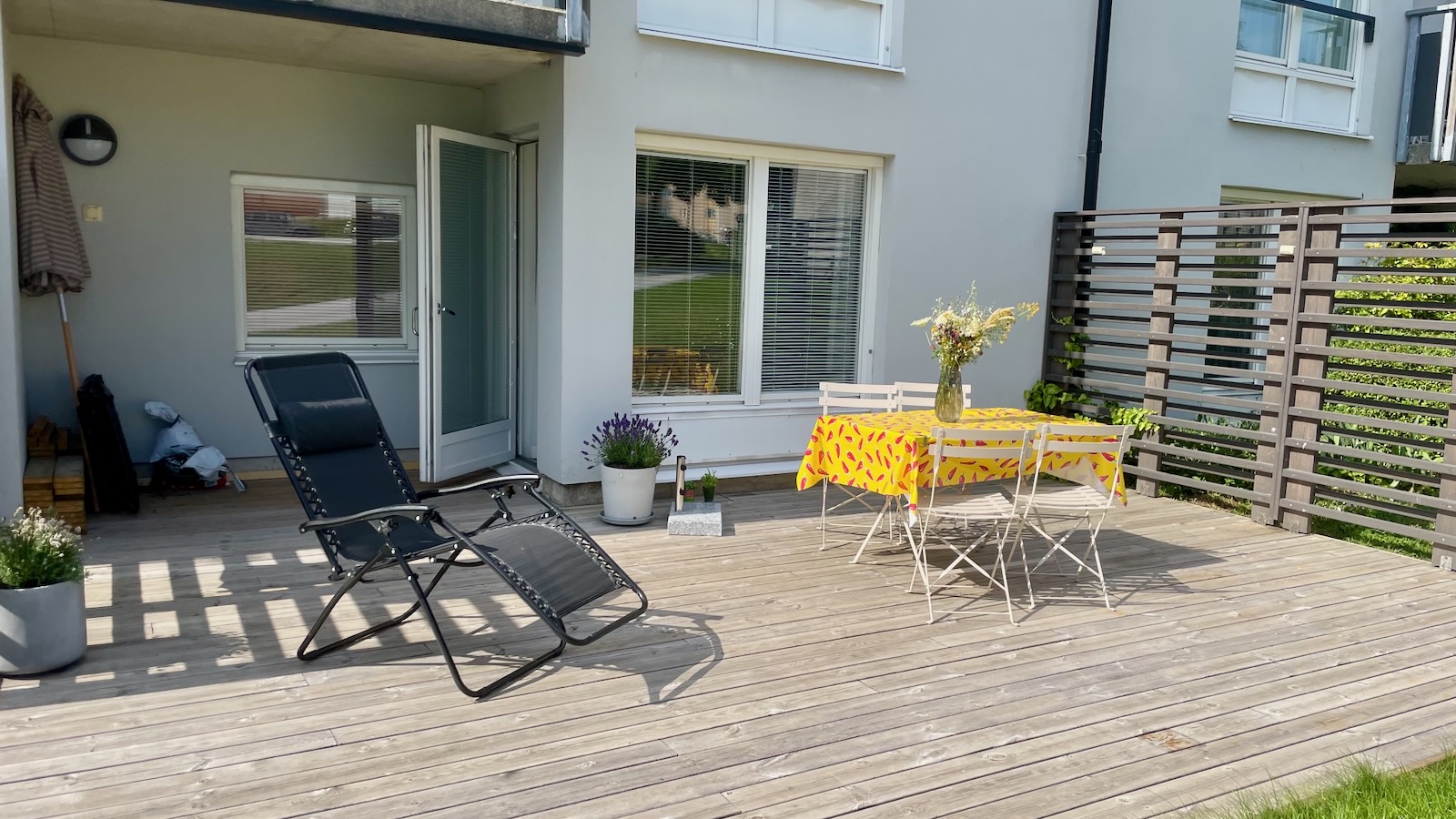 Lägenhet med egen uteplats, intill Skansport, nära Almedalen