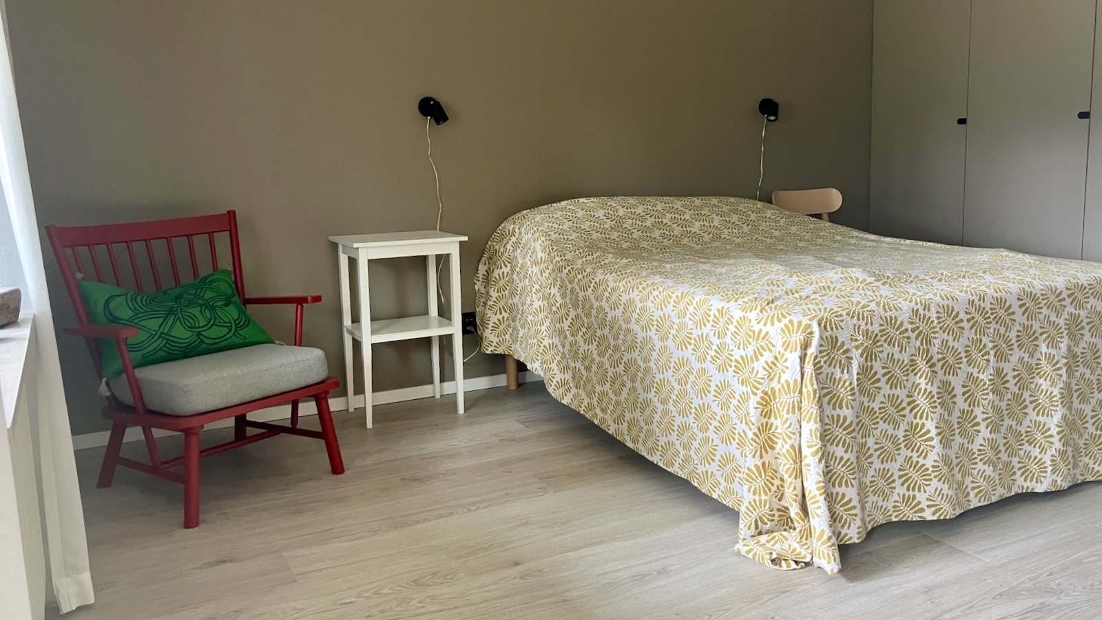 Lägenhet med egen uteplats, intill Skansport, nära Almedalen