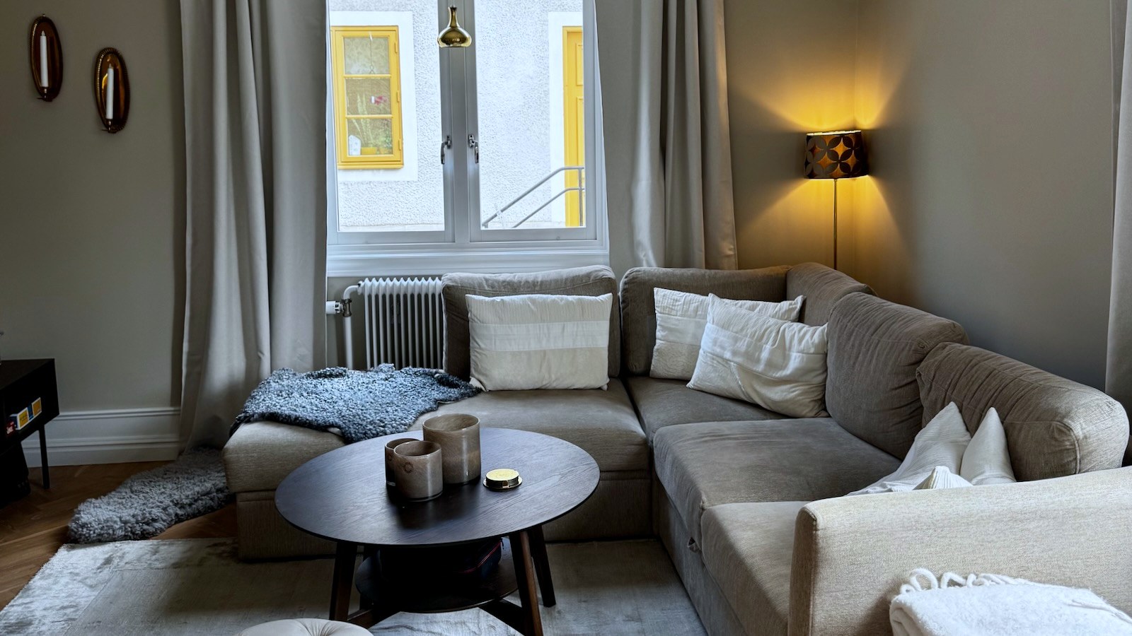Boka 2027 - Hus med gård för mingel, mitt i Visby innerstad