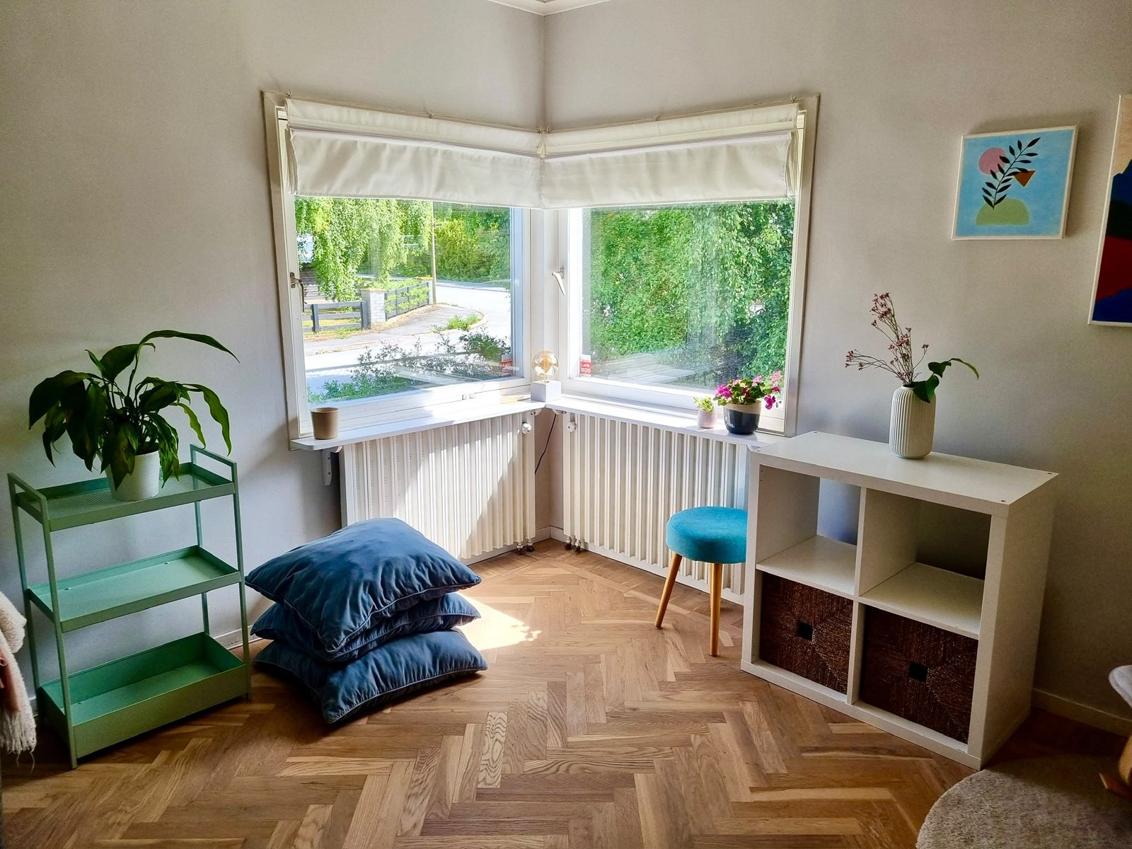 Rymligt hus med 4 sovrum, upp till 10 bäddar, trädgård och bastu