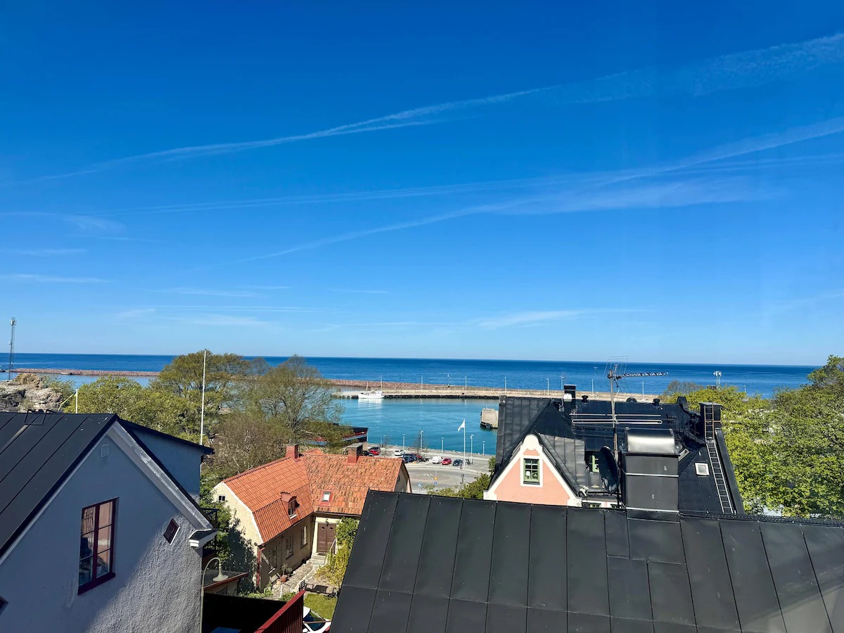 Boka 2026 - Fin 2a på Skeppargatan i Visby innerstad