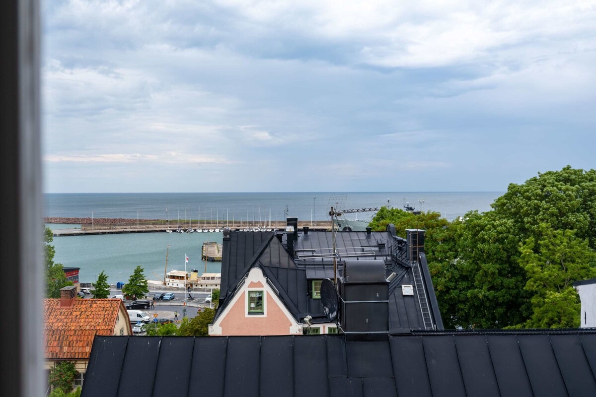 Boka 2026 - Fin 2a på Skeppargatan i Visby innerstad