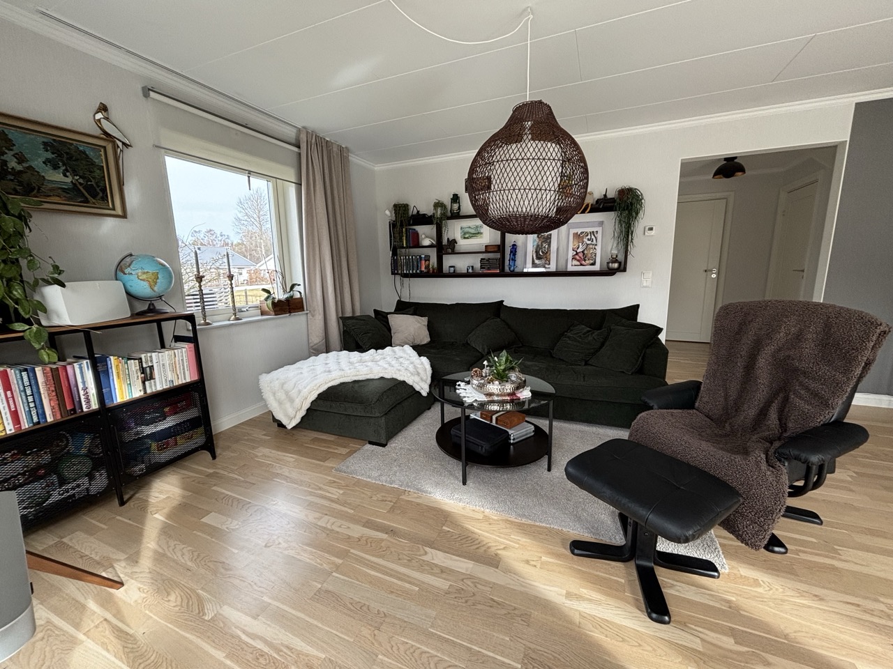 Boka 2027 - Modern villa med 4 sovrum strax söder om Visby