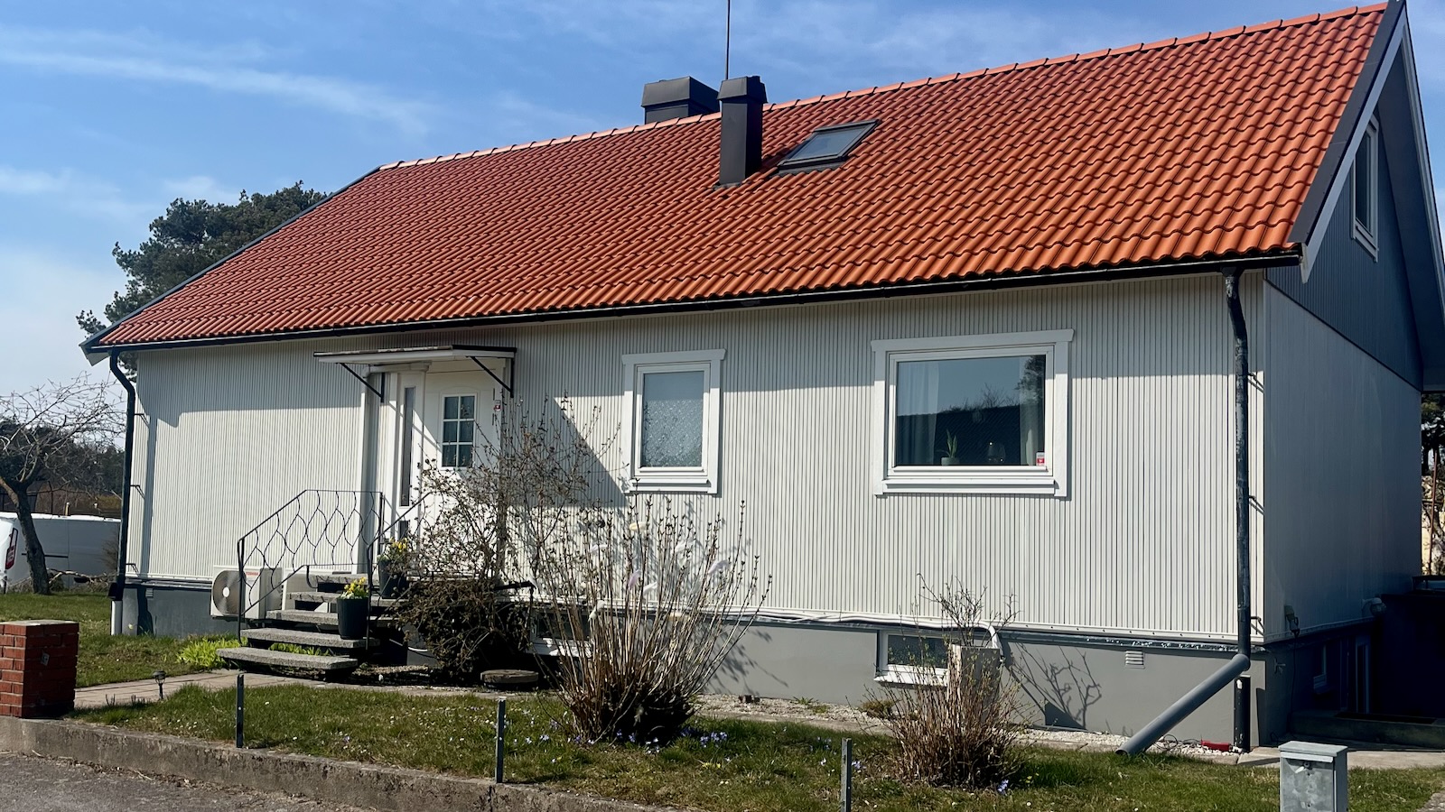 Boka 2026 - Nytt objekt 20 maj. Villa med 4 sovrum och stor uteplats – östra Visby, nära Almedalen