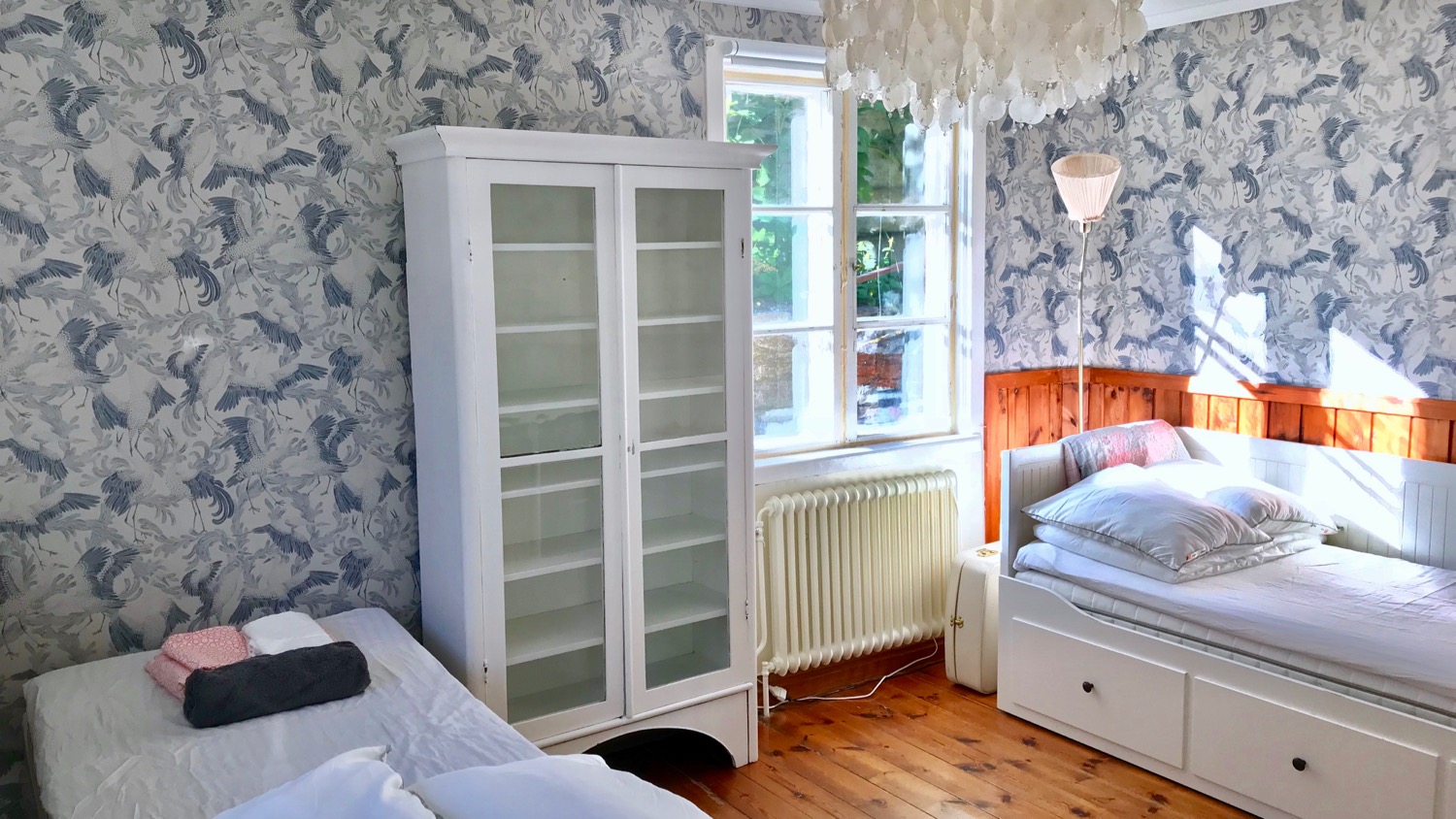 Boka 2027 - Villa med 5 sovrum och stor trädgård för mingel(200 personer) i Visby innerstad.