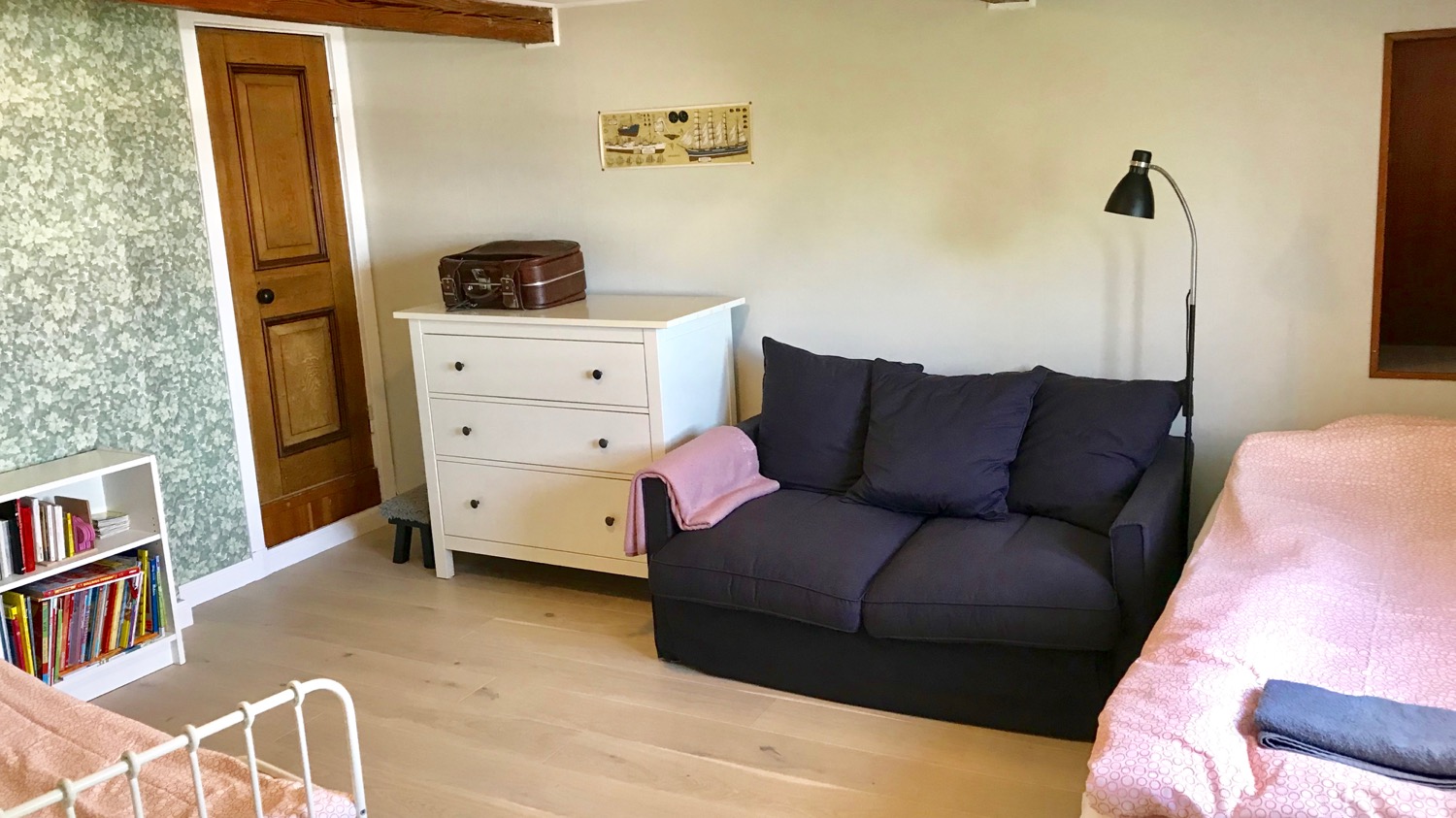 Boka 2027 - Villa med 5 sovrum och stor trädgård för mingel(200 personer) i Visby innerstad.