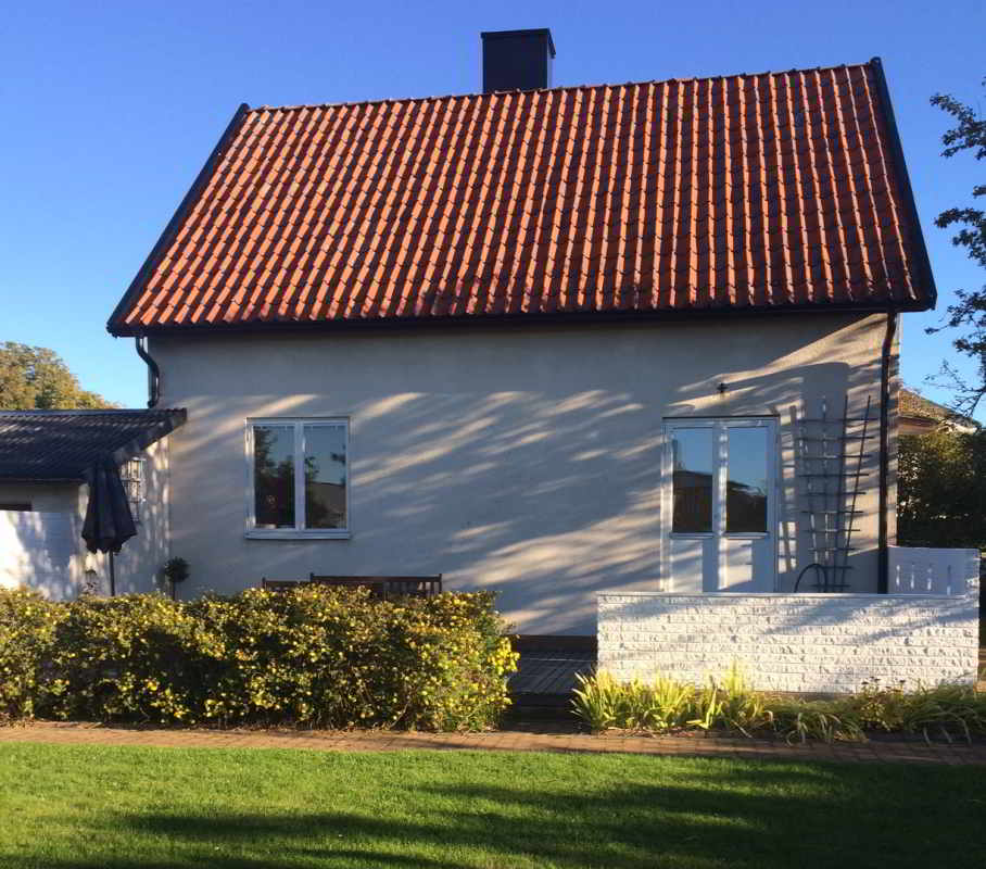 Litet hus 10 minuters promenad från Innerstan / Ledigt 2017 (kontrollerad oktober 16)