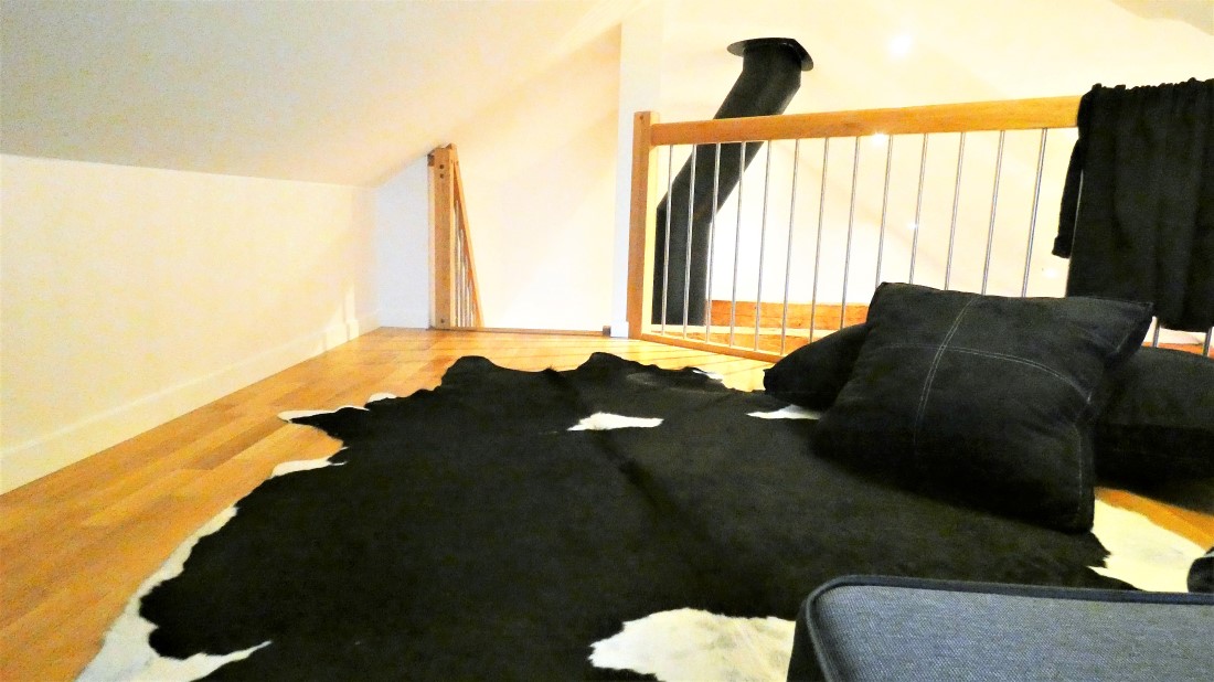 Lyxig villa på 3 plan med havsutsikt och egen innergård i Visby innerstad, 6 sovrum.