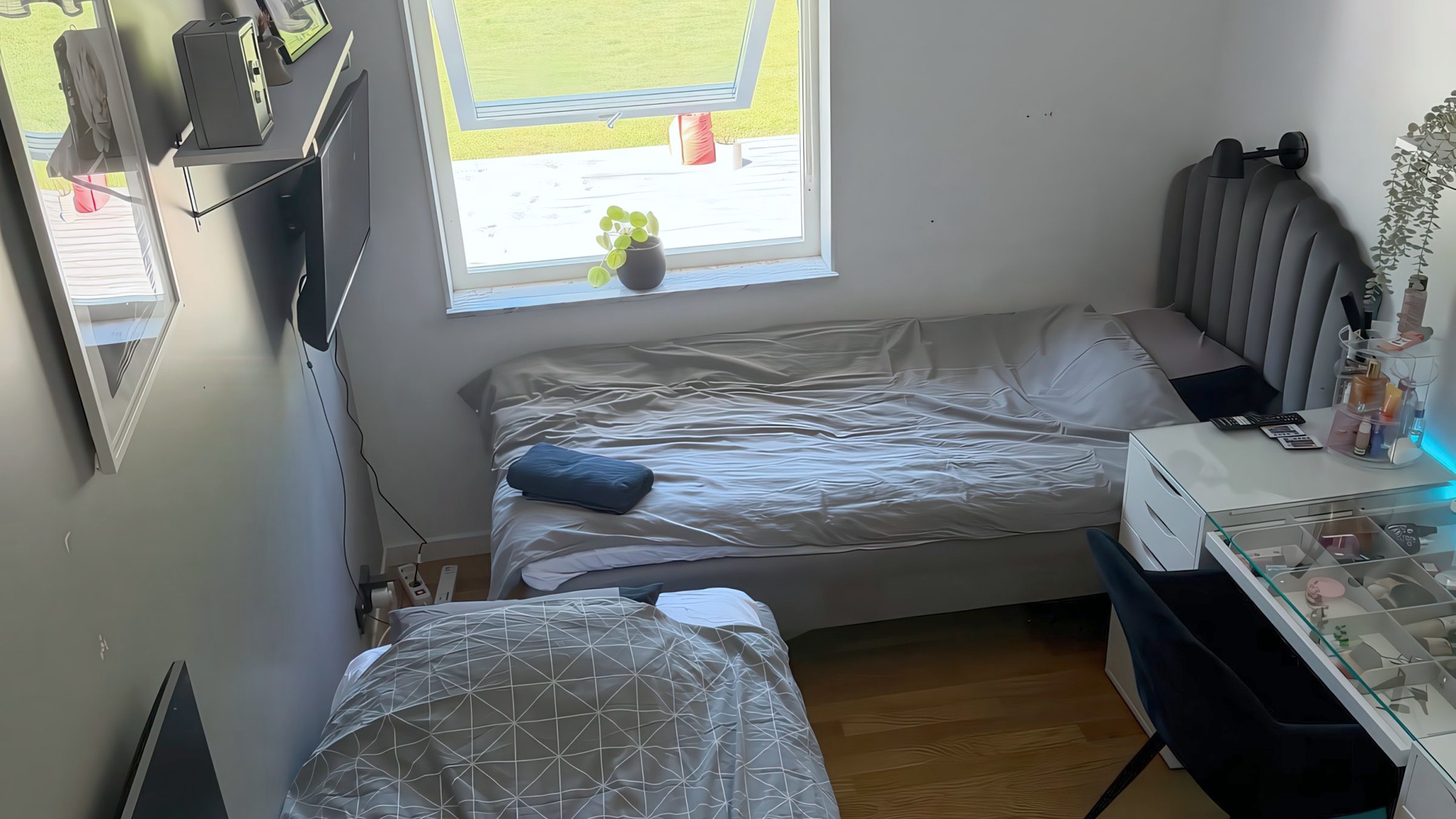 Hus med 6 sovrum, 2 badrum och uppvärmd pool vid Högklint