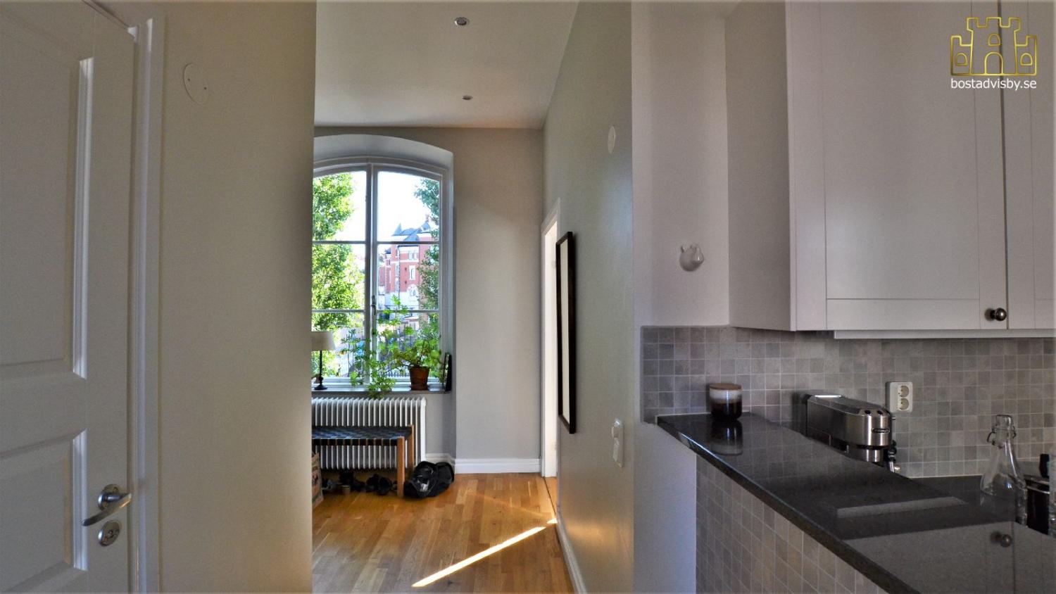 Boka 2020 - Stor 3:a - Havsutsikt -100 meter från Almedalen - 6 bäddar