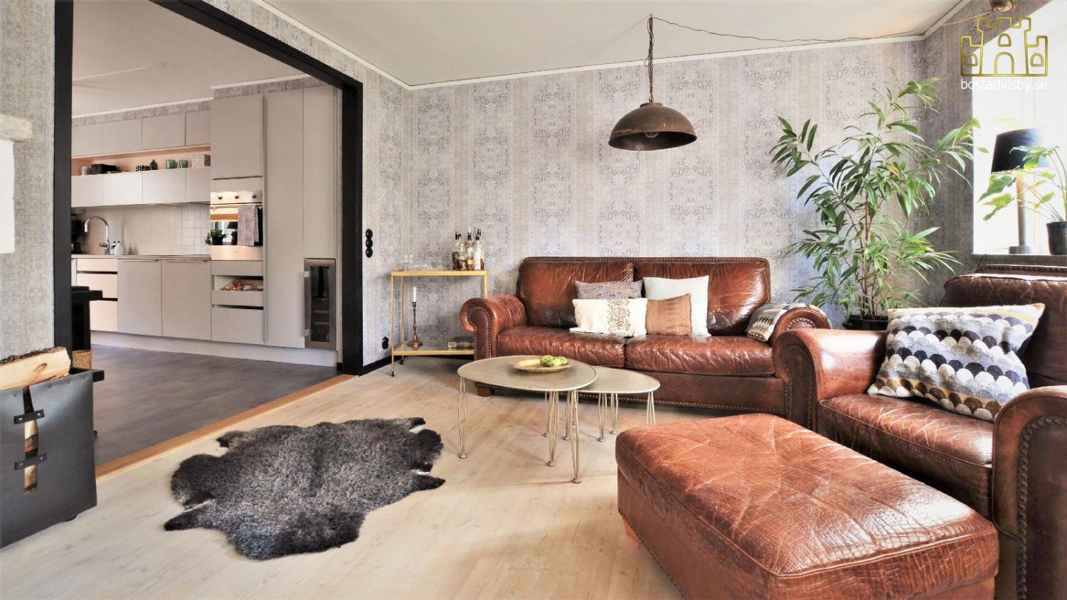 MTV 2026 - Nyrenoverat boende - Toppläge - på 3 plan i hjärtat av Visby innerstad - Upp till 9 bäddar