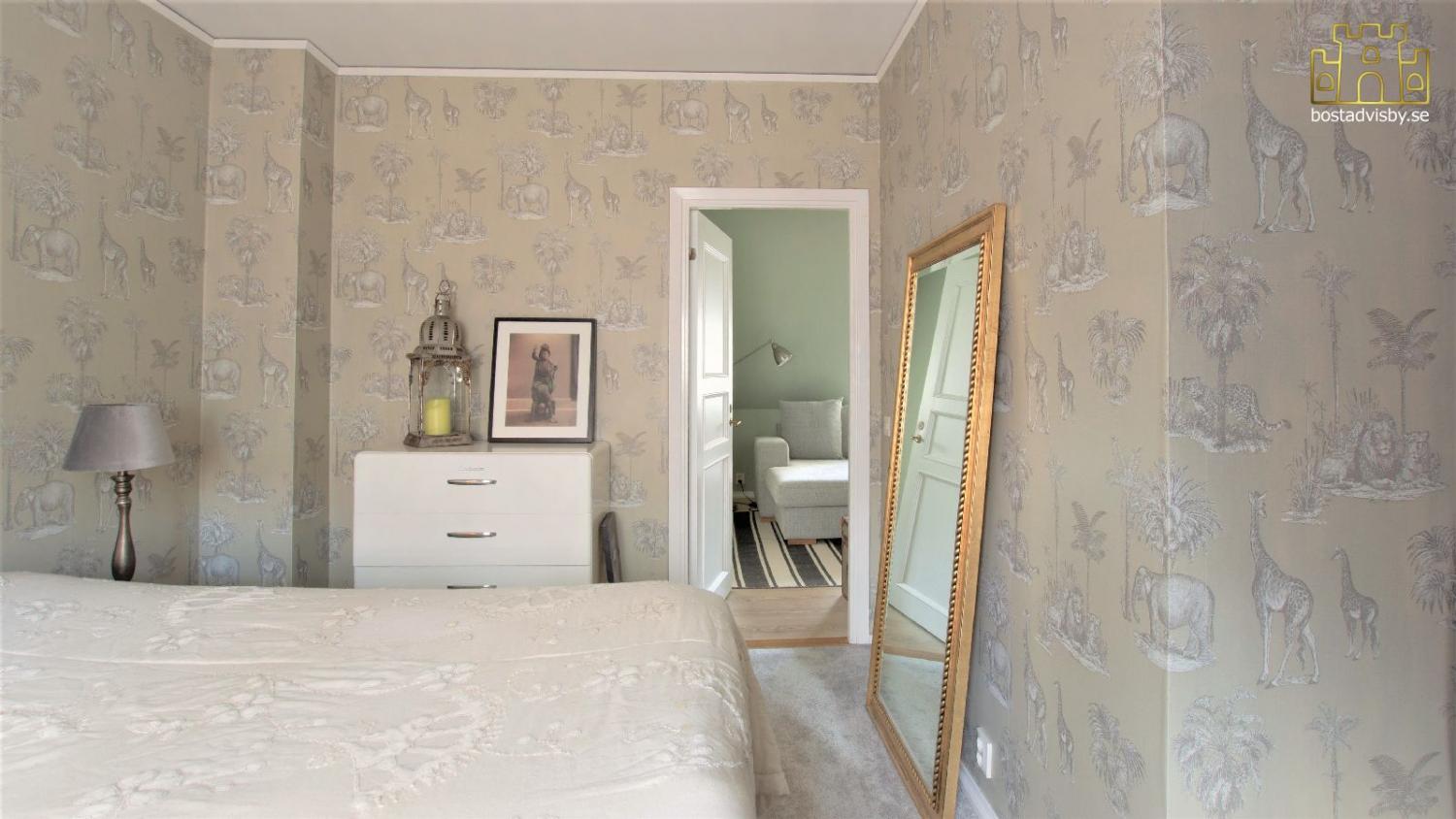 MTV 2026 - Nyrenoverat boende - Toppläge - på 3 plan i hjärtat av Visby innerstad - Upp till 9 bäddar