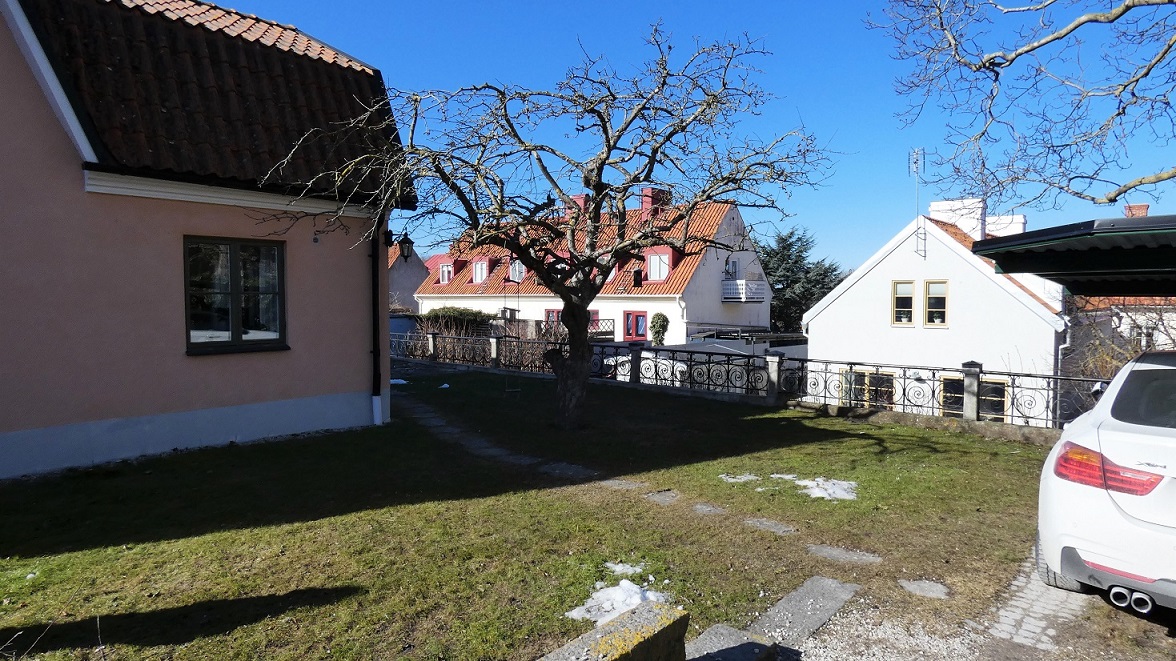 Attraktivt innerstadhus med stor trädgård - Mingel och rundabordssamtal - Stenkast från Almedalen