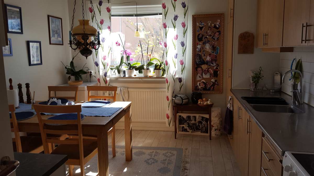 5  bäddar 5 minuter från muren