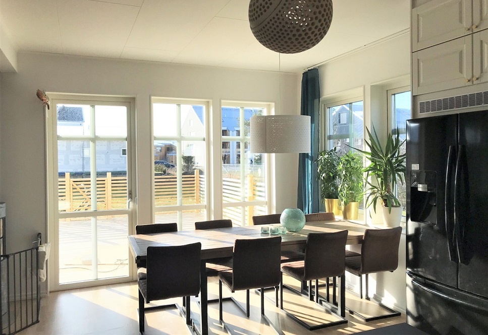 MTV 2024 - Nybyggd villa med 5 sovrum endast 15 minuters promenad från ringmuren