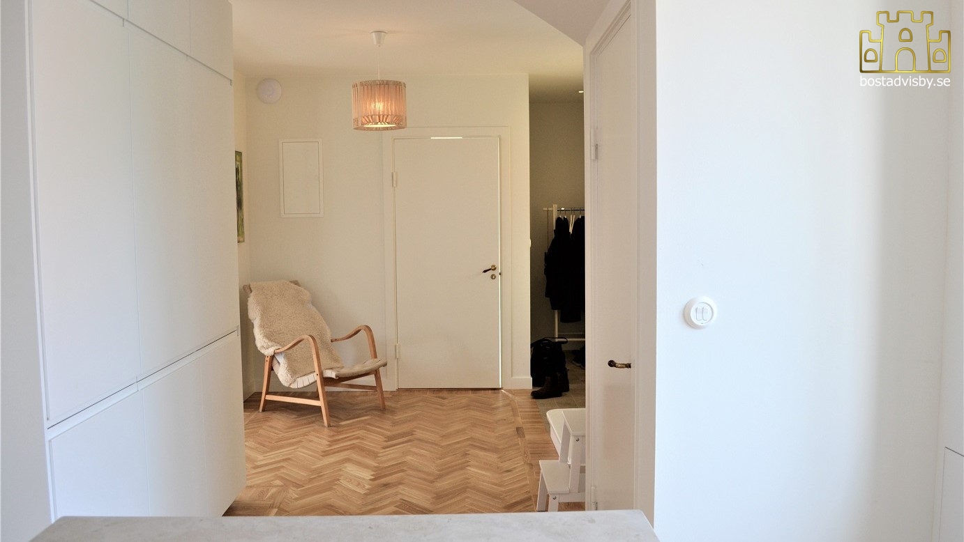 Attraktiv villa i innerstan med stor trädgård