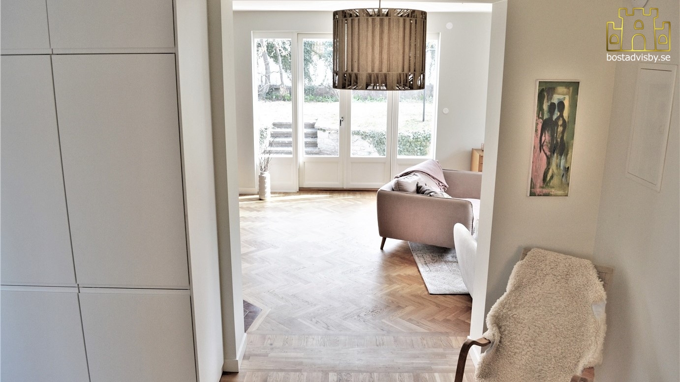 Attraktiv villa i innerstan med stor trädgård