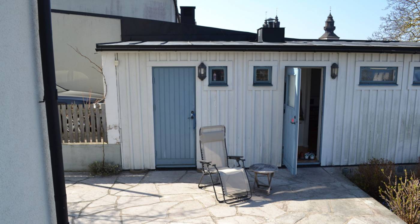 Boka 2019 - Innerstan - Gårdshus på klinten med 