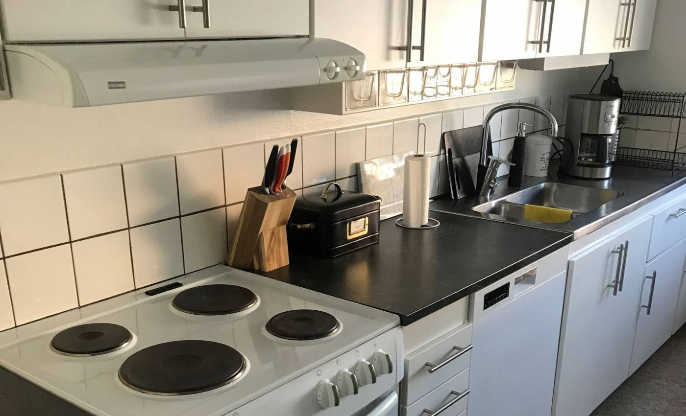 Boka 2019 - Fräsch och fin lägenhet - 3 rok - 1,8 km från söderport
