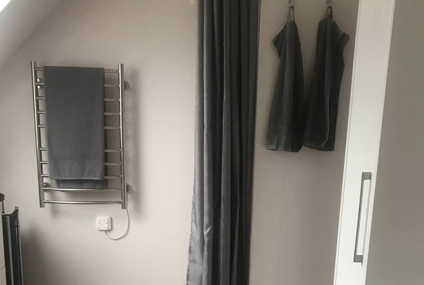 Boka 2022 - Fräsch villa strax söder om Visby - 10 min med bil från söderport