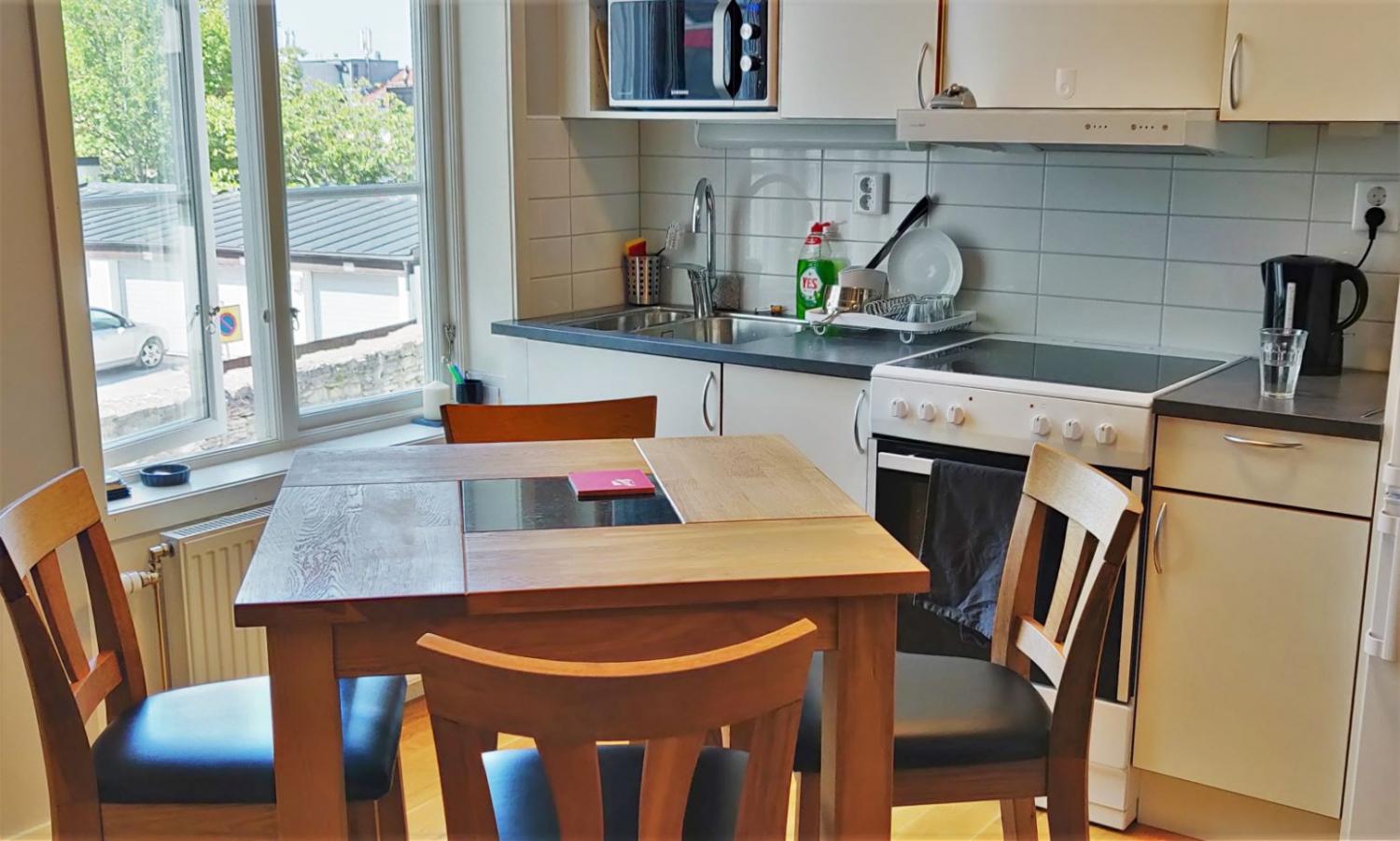 Boka 2019 - Fin 1a på Berggränd mitt i Visby innerstad. Bara 350 meter från Almedalen.