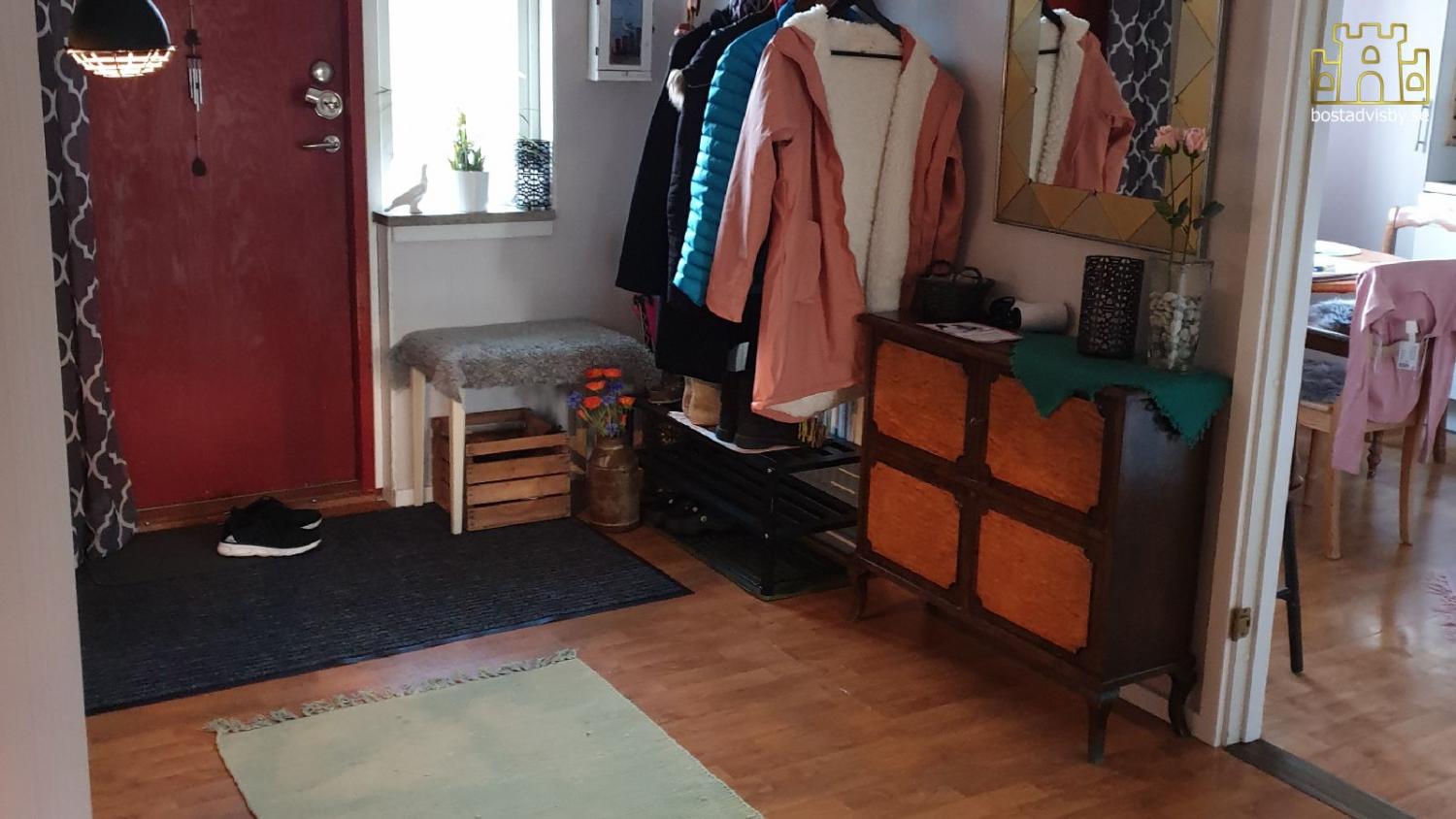 Boka 2021 - Radhus med uteplats - 2rok - Östra Visby