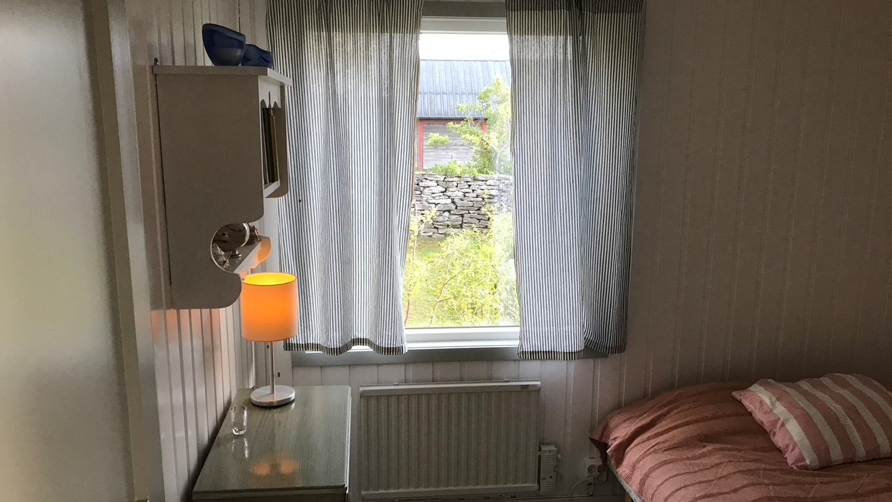 Boka 2020 - Strandtomt på vackra Fårö - Boende med 12 bäddar