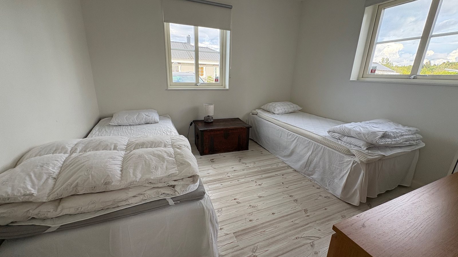 Nybyggd Villa, 6:a, upp till 15 bäddar, med solig trädgård nära Visby sommarland