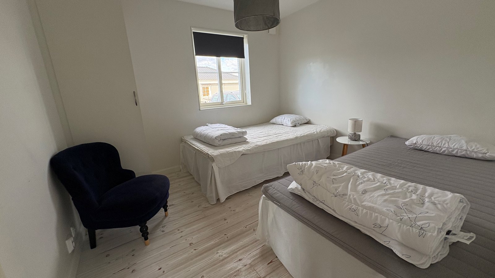 Nybyggd Villa, 6:a, upp till 15 bäddar, med solig trädgård nära Visby sommarland