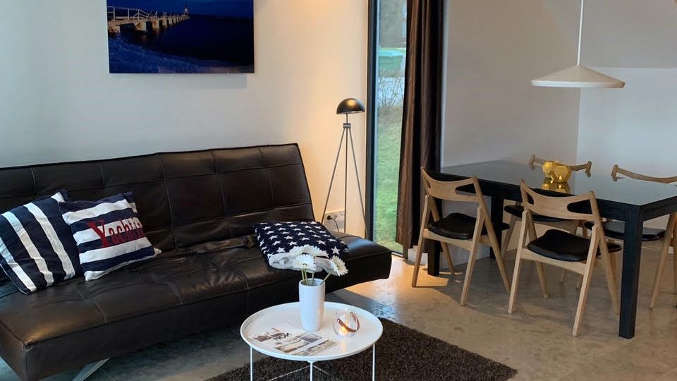 Bungalow, 3 rok, på lyxresorten Novi - Vackert boende vid havet, längs strandpromenaden i Visby