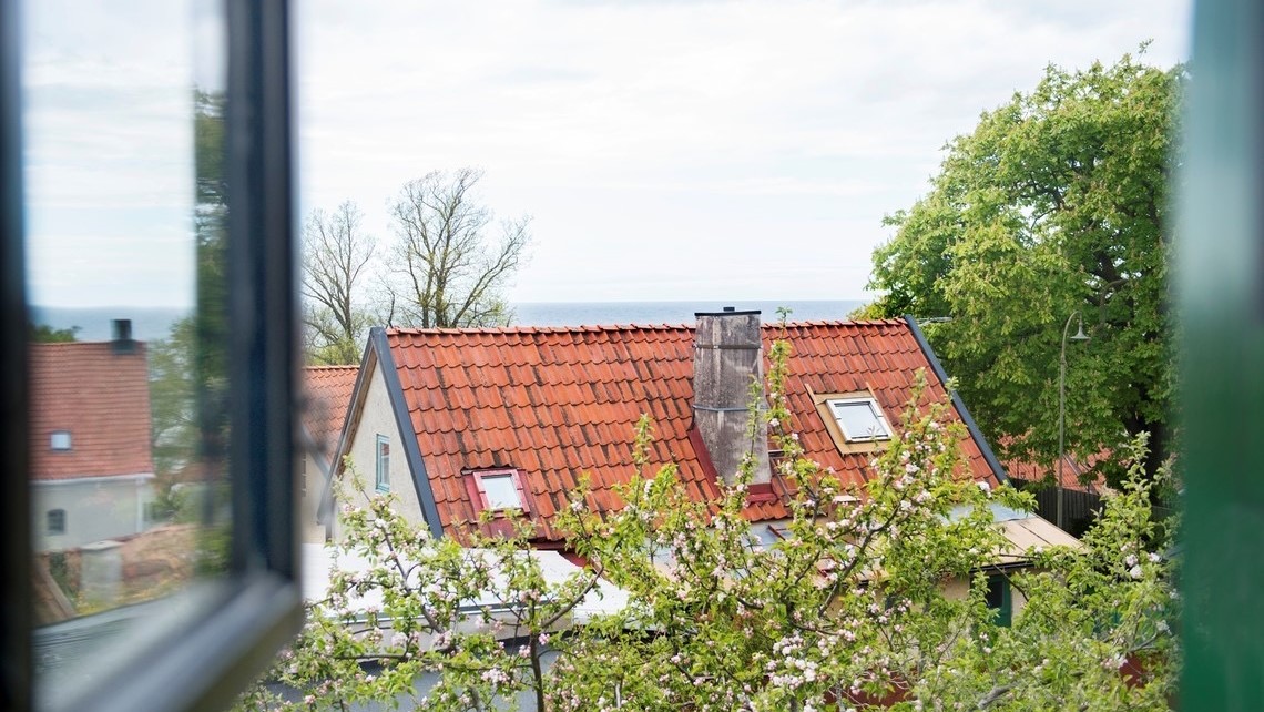 Boka 2021 - Fint hus med trädgård i Visby innerstad