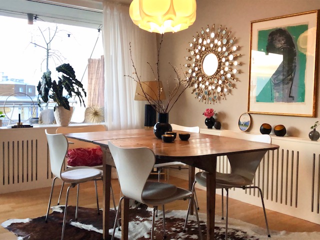 Boka 2026 - Nyrenoverad 3:a med havsutsikt, vid strandpromenaden, tillgång till pool