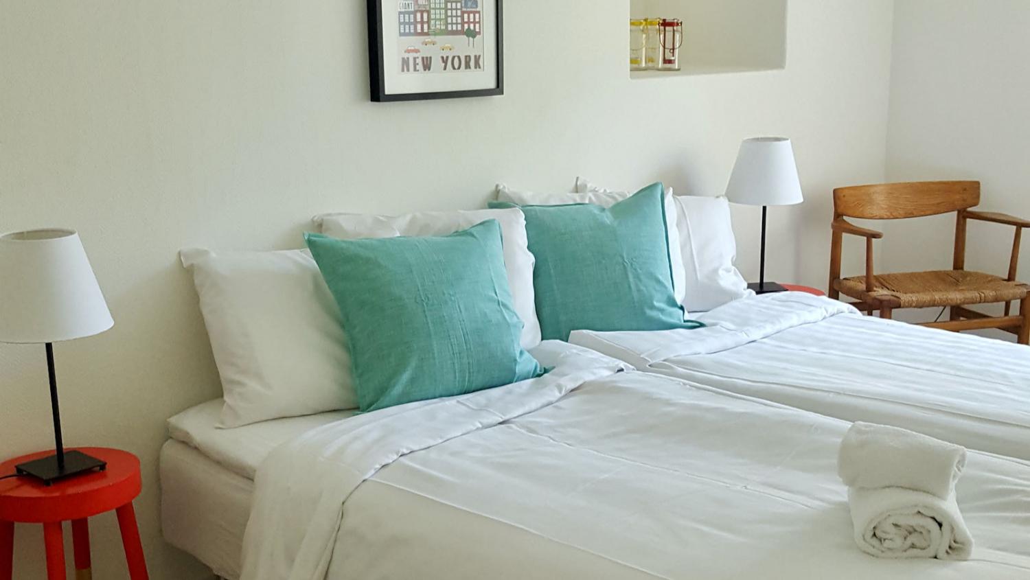 Boka 2025 - 3 rok på Strandgatan precis intill Almedalen och Strand hotell